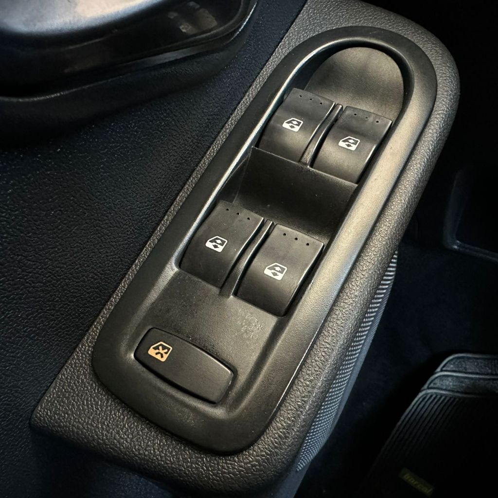 DUSTER Dynamique 1.6 Flex 16V Mec. - foto 15