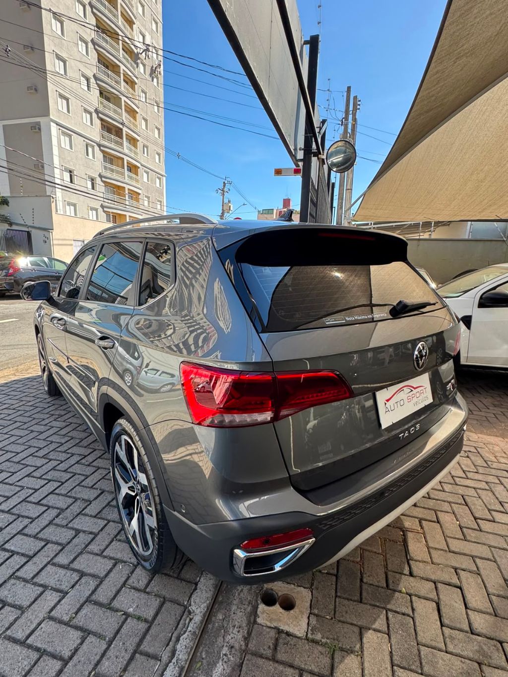 TAOS Highline 1.4 250 TSI Flex Aut. — foto 5