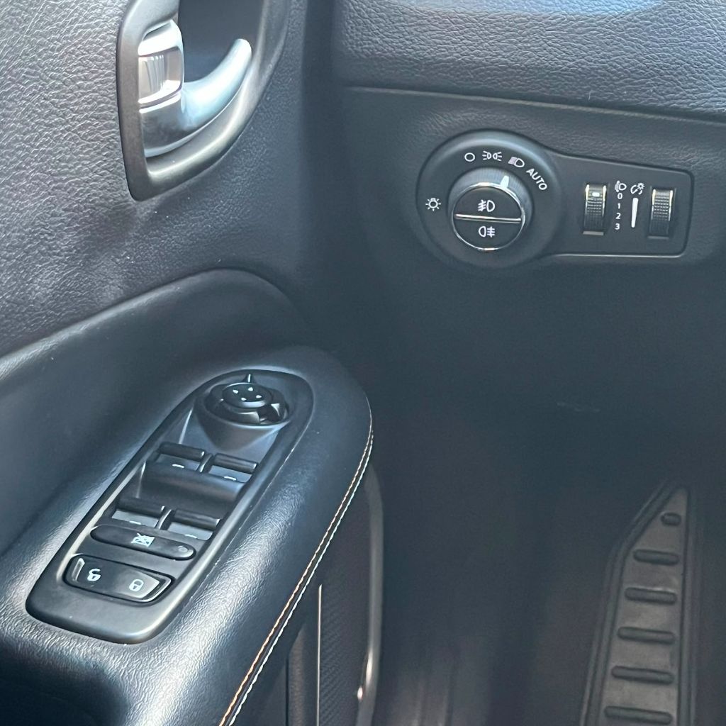 COMPASS LONGITUDE 2.0 4x4 Dies. 16V Aut. — foto 13