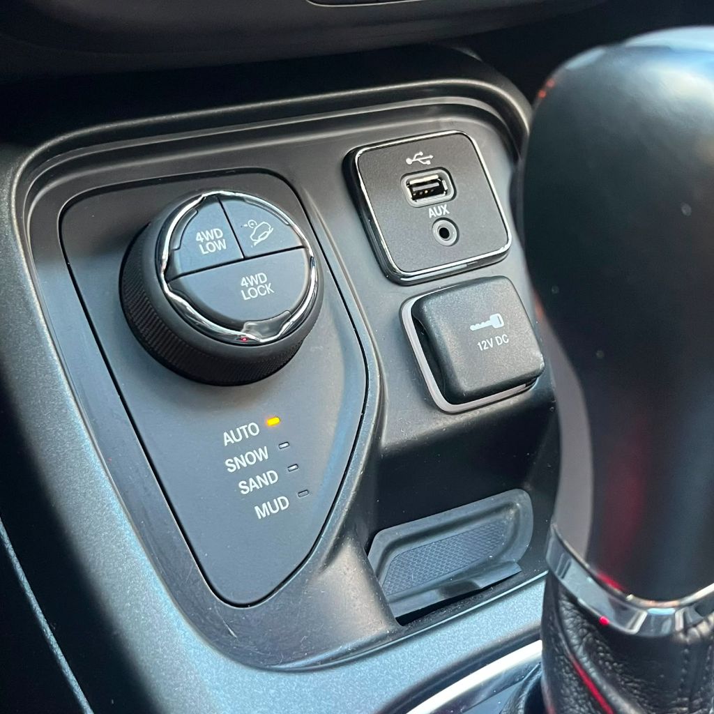 COMPASS LONGITUDE 2.0 4x4 Dies. 16V Aut. — foto 11