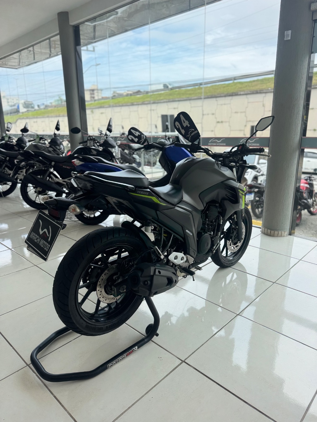 FZ25 250 FAZER FLEX — foto 4