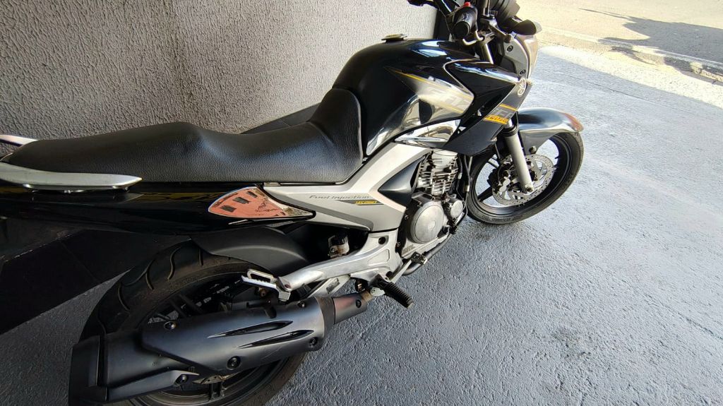 YS 250 FAZER/ FAZER L. EDITION /BLUEFLEX — foto 4