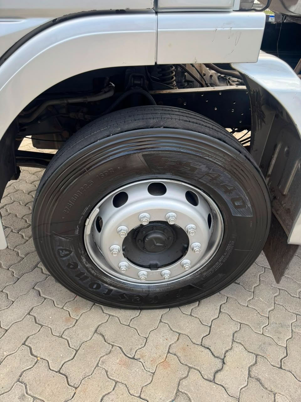Atego 2425 3-Eixos 2p (diesel) — foto 9