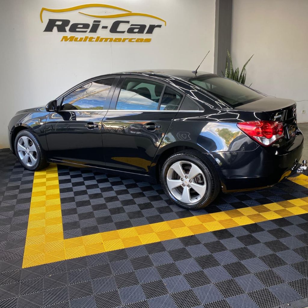 CRUZE LT 1.8 16V FlexPower 4p Aut. — foto 3