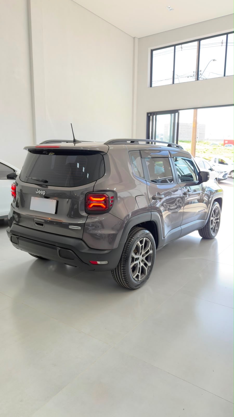 Renegade Long. T270 1.3 TB 4x2 Flex Aut. — foto 4