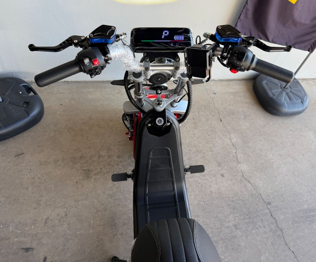 Scooter S15 Auto propelido elétrico equipado com motor elétrico de 1000W. — foto 6
