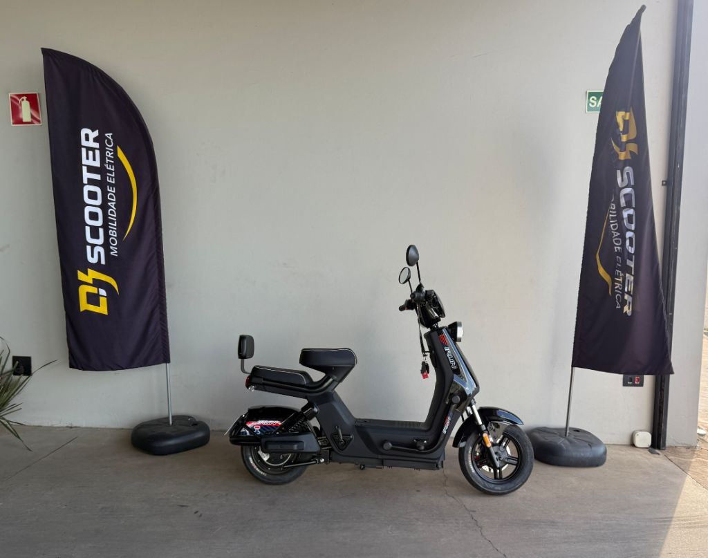 V70S  Autopropelido elétrico com motor  Elétrica 1000W — foto 4
