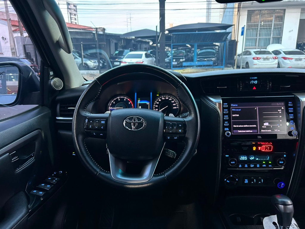 Hilux SW4 SRX 4x4 2.8 TDI 16V Dies. Aut. — foto 8
