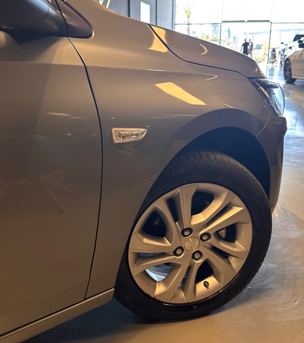 ONIX HATCH LTZ 1.0 12V TB Flex 5p Aut. — foto 6