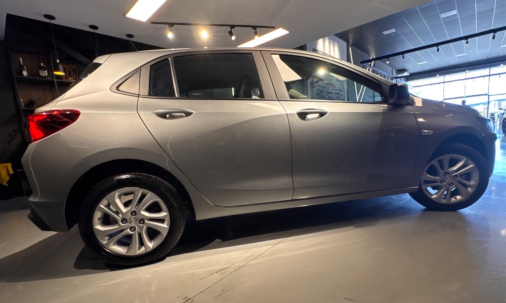 ONIX HATCH LTZ 1.0 12V TB Flex 5p Aut. — foto 7