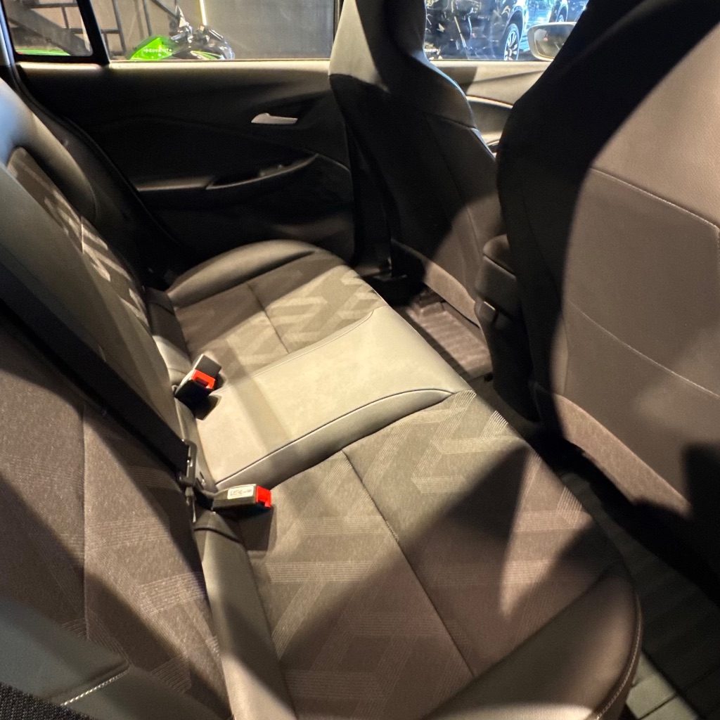 ONIX HATCH LTZ 1.0 12V TB Flex 5p Aut. — foto 3