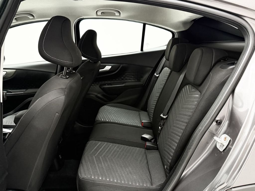 Fastback Audace 1.0 200 T. Flex Aut — foto 14