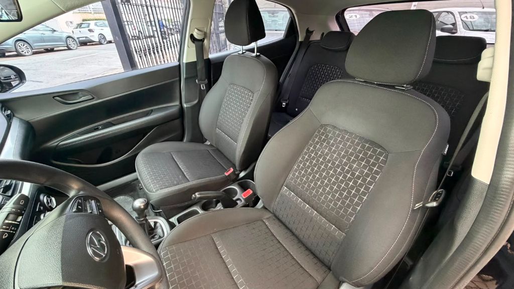 HB20 Comfort Plus 1.0 Flex 12V Mec. — foto 19
