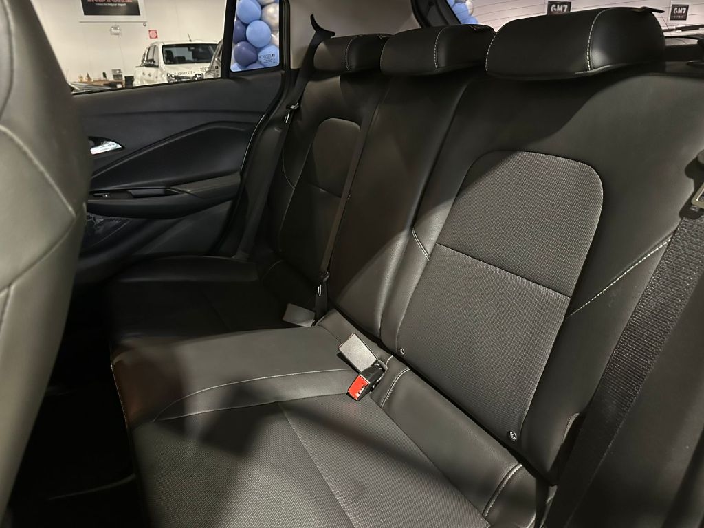 ONIX HATCH PREM. 1.0 12V TB Flex 5p Aut. — foto 19
