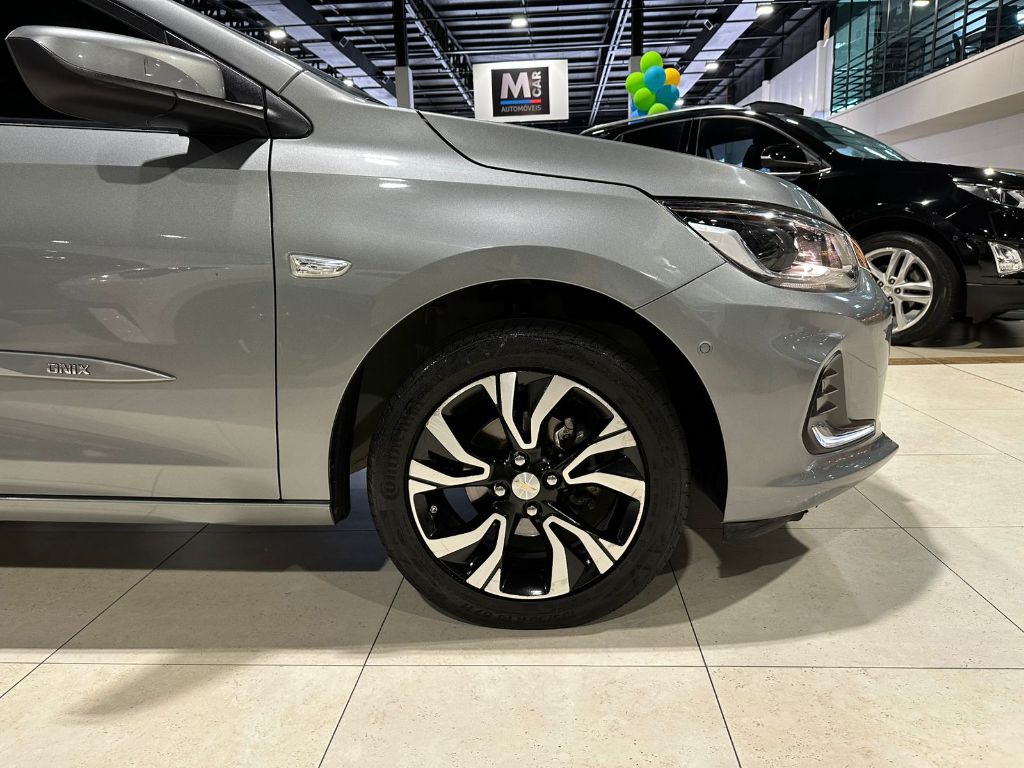ONIX HATCH PREM. 1.0 12V TB Flex 5p Aut. — foto 20