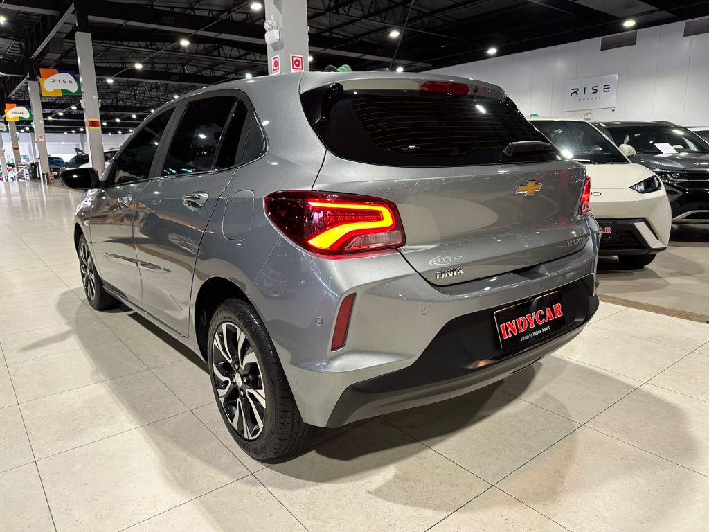 ONIX HATCH PREM. 1.0 12V TB Flex 5p Aut. — foto 4