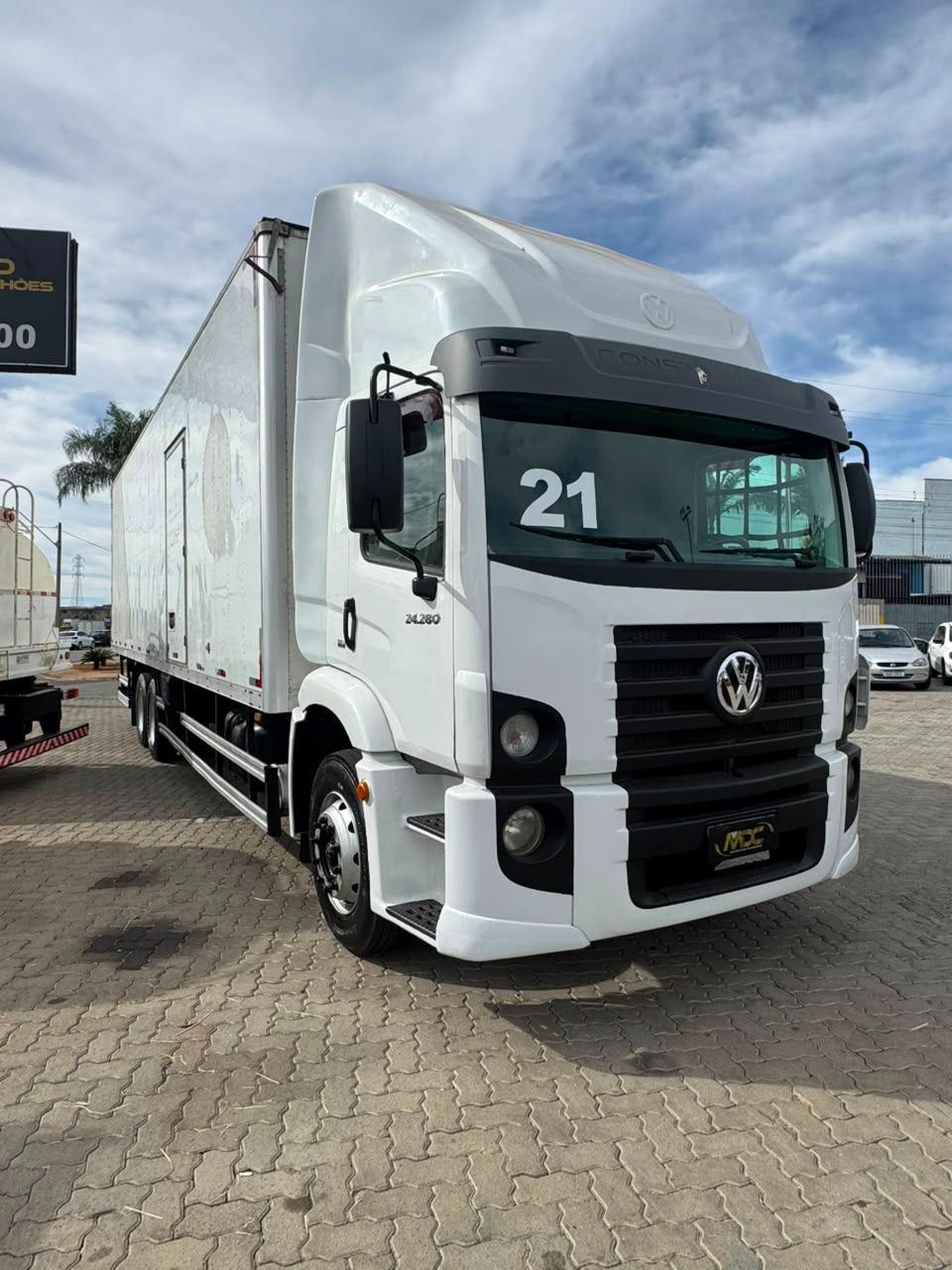 24-280 E Constel. 6x2 2p (diesel)(E5) — foto 3