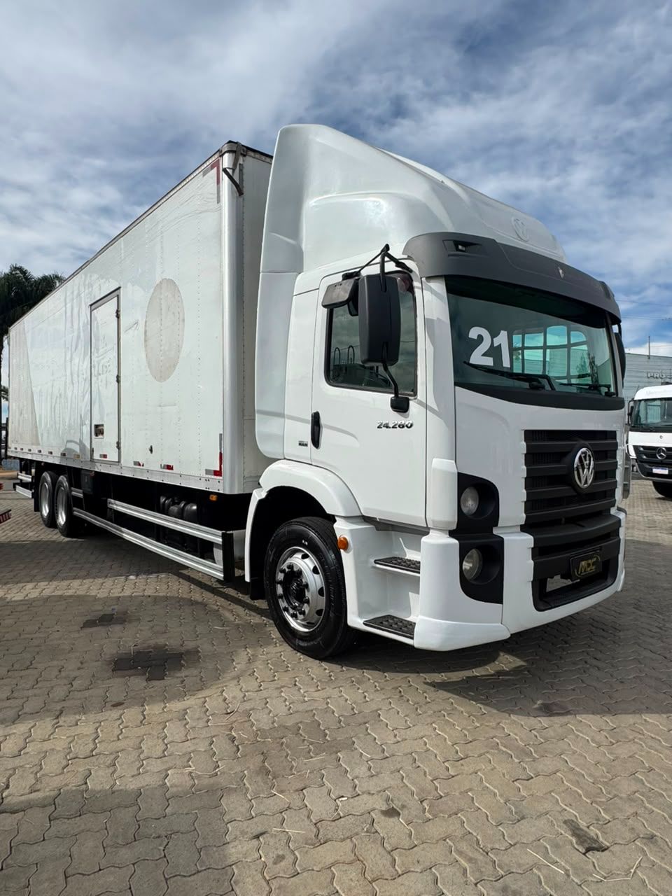 24-280 E Constel. 6x2 2p (diesel)(E5) — foto 4