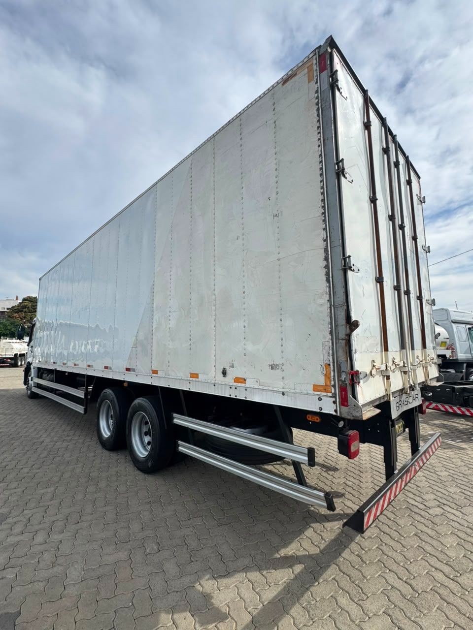 24-280 E Constel. 6x2 2p (diesel)(E5) — foto 6
