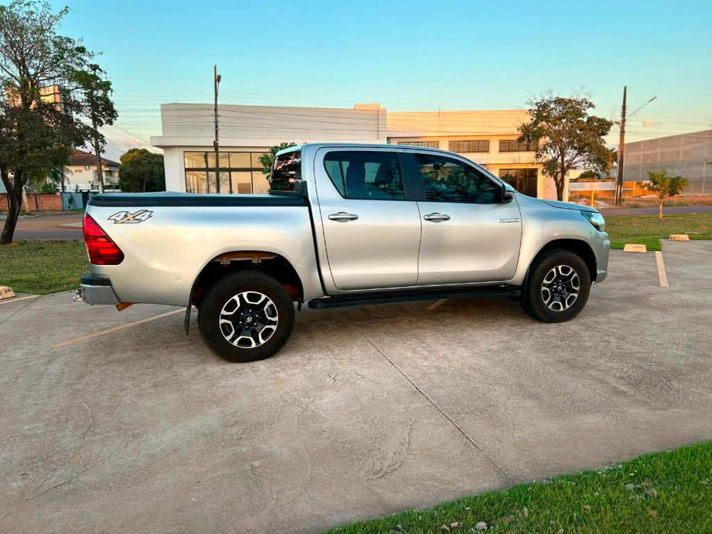 Hilux CD 4x4 2.8 Diesel Mec. — foto 13