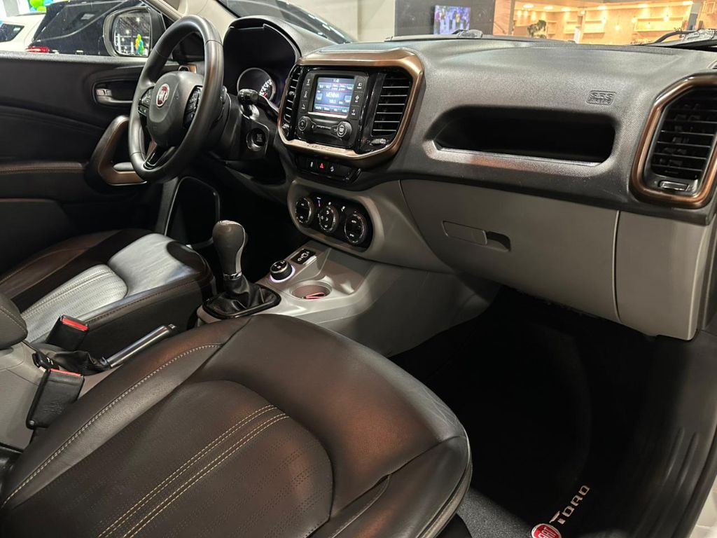 Toro Volcano 2.0 16V 4x4 TB Diesel Aut. — foto 17
