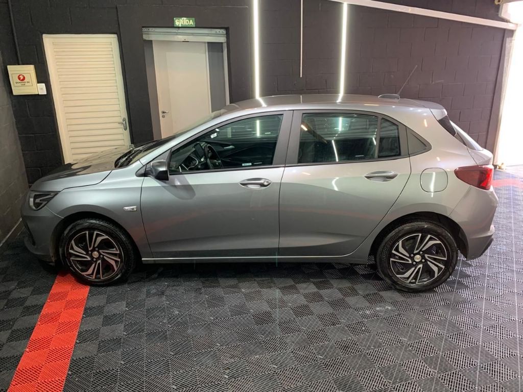 ONIX HATCH LT 1.0 12V Flex 5p Mec. — foto 7
