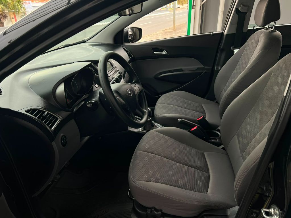 HB20S C.Plus/C.Style 1.6 Flex 16V Mec.4p — foto 5