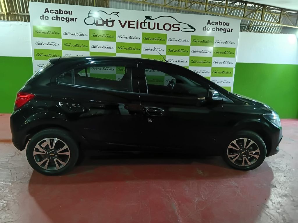 ONIX HATCH LTZ 1.4 8V FlexPower 5p Mec. — foto 4