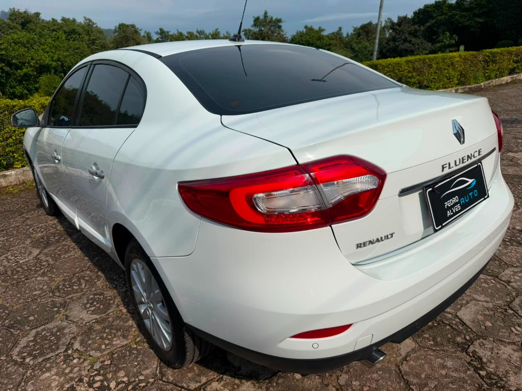 FLUENCE Sed. Dynamique 2.0 16V FLEX Aut. — foto 4