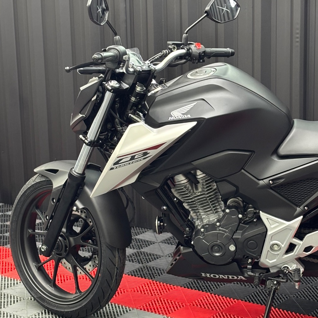 CB 300F Twister Flex — foto 8