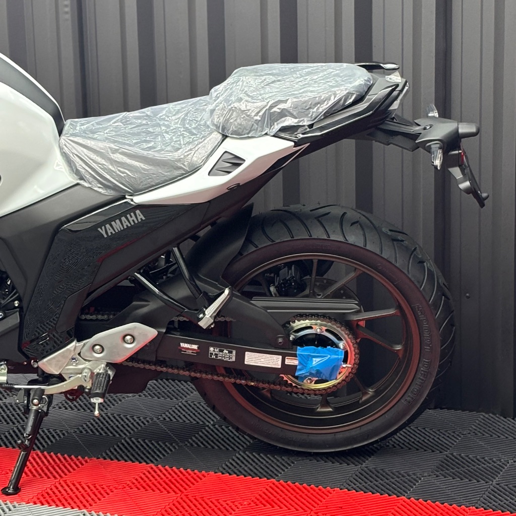 FZ25 250 FAZER CONNECTED — foto 7