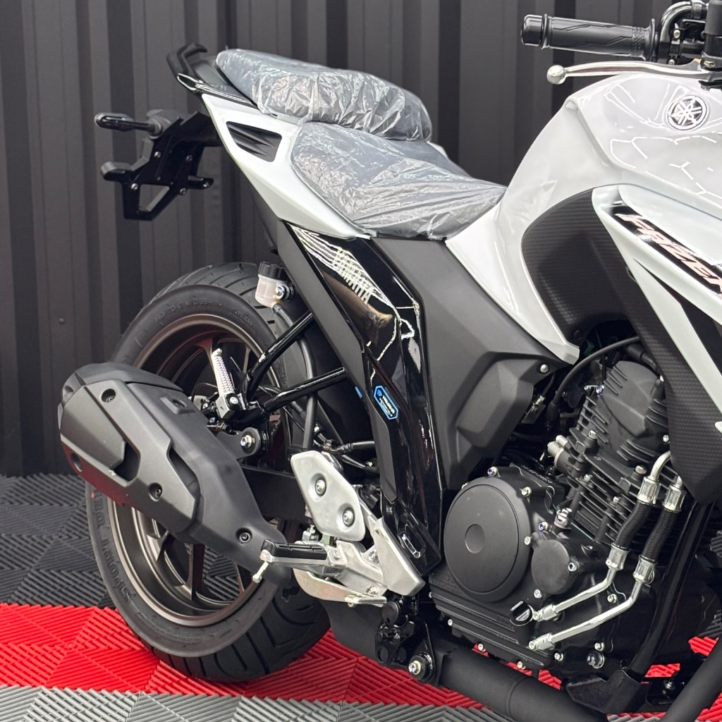 FZ25 250 FAZER CONNECTED — foto 6