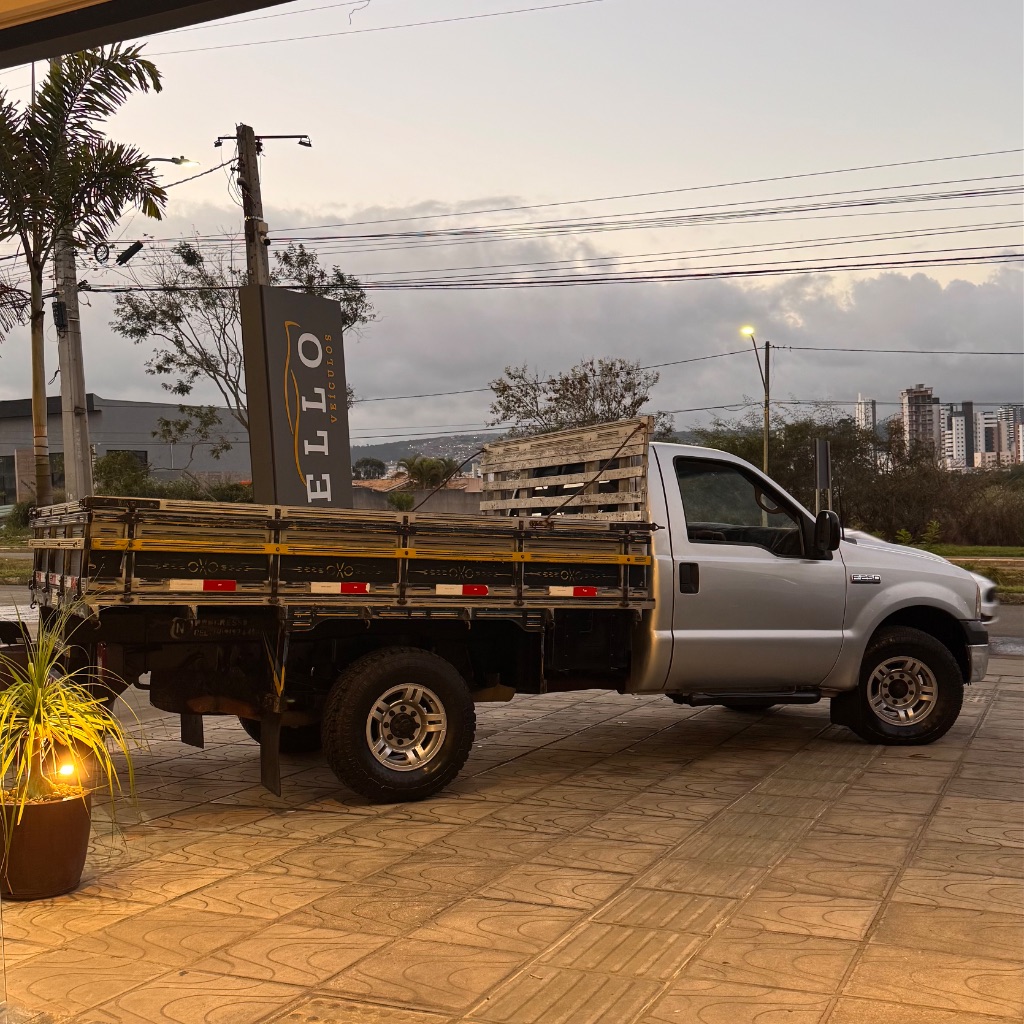 F-250 XLT 3.9 4x2 Diesel TB — foto 3