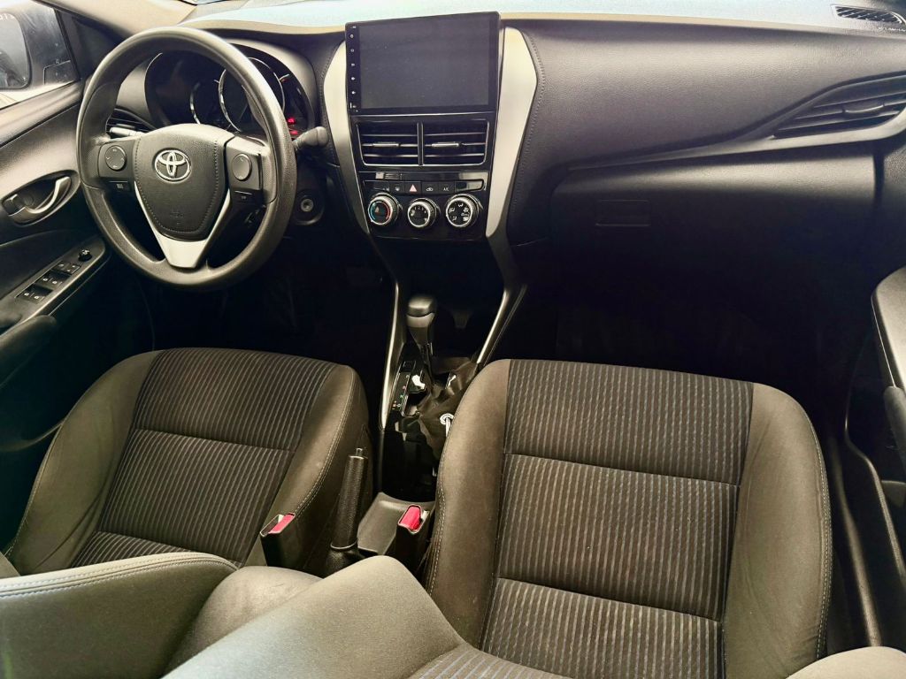 YARIS XL Sedan 1.5 Flex 16V 4p Aut. — foto 2