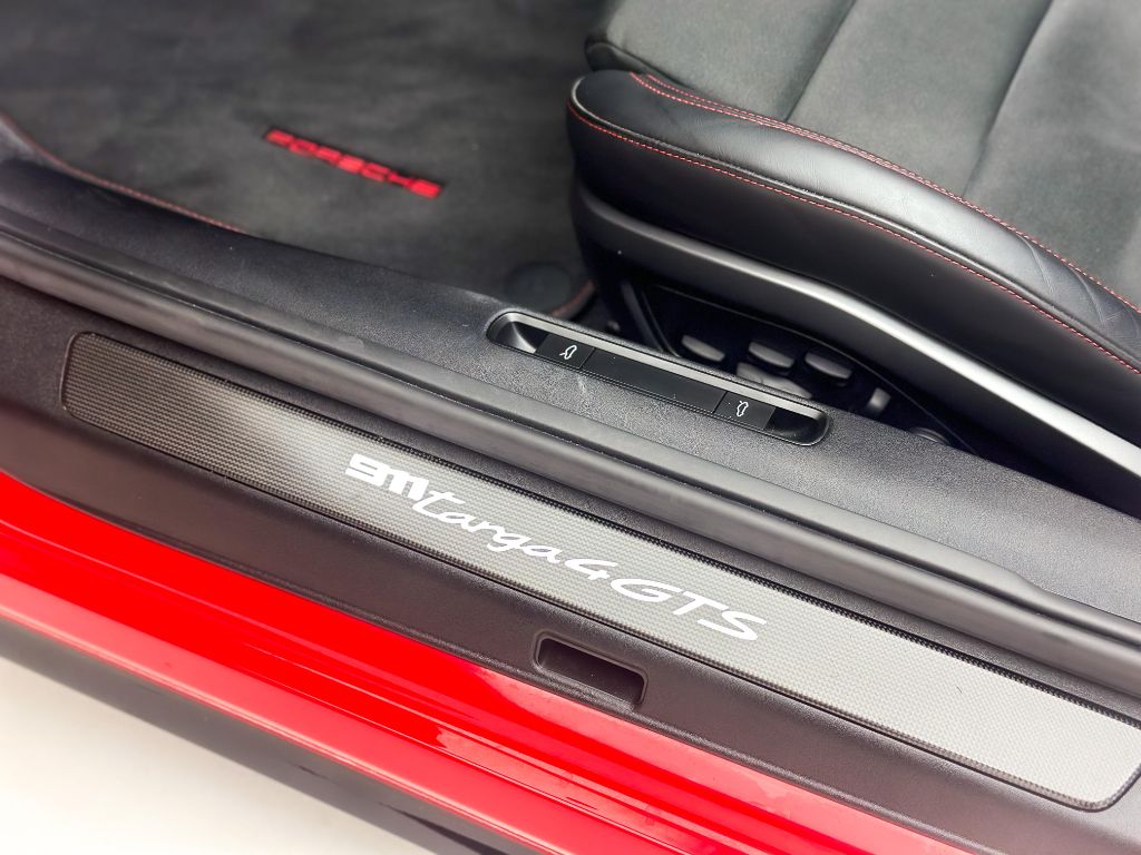 911 Targa 4 GTS 3.0  — foto 16