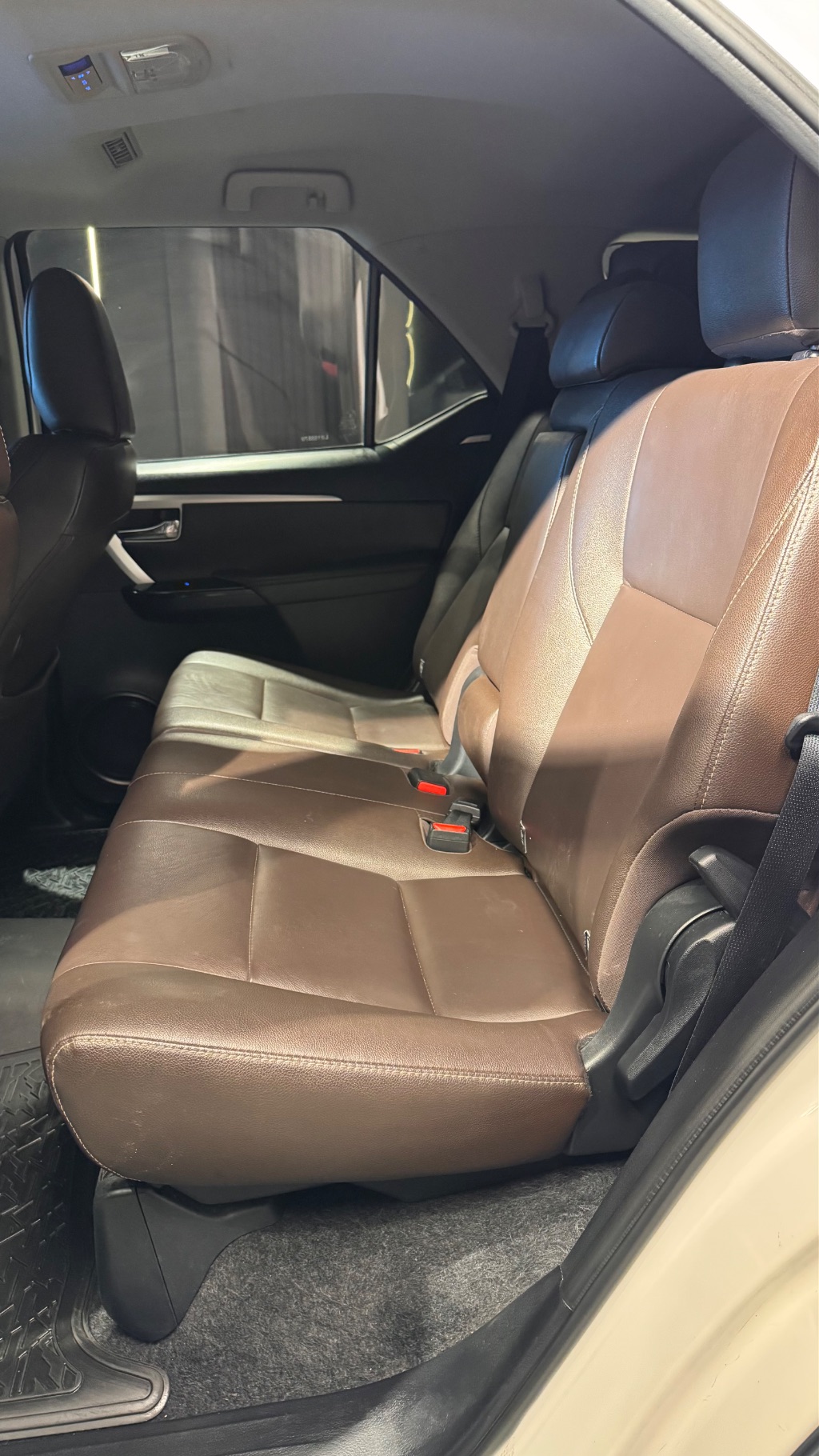Hilux SW4 SRV 4x2 2.7 Flex 16V Aut. — foto 12