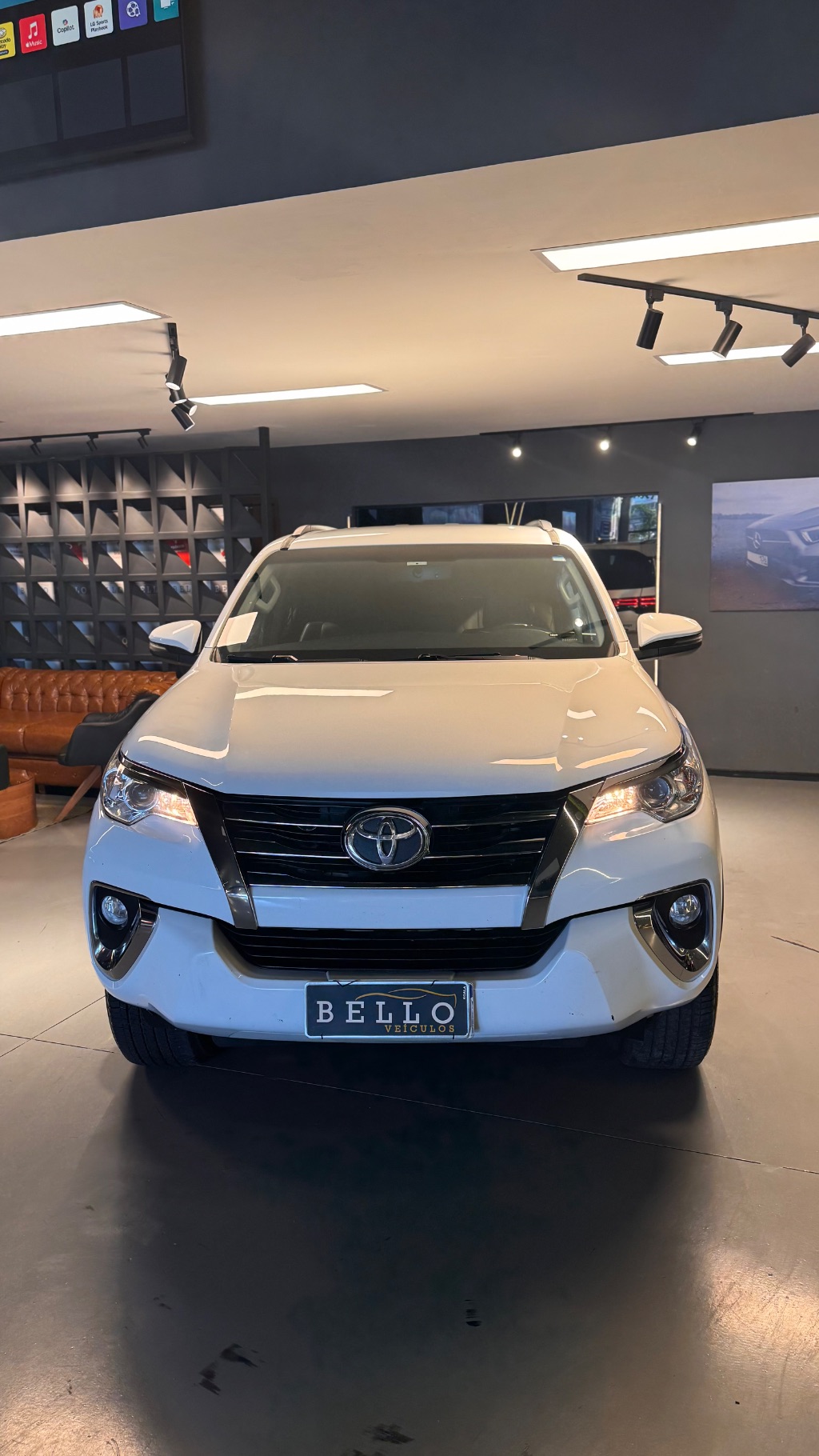 Hilux SW4 SRV 4x2 2.7 Flex 16V Aut. — foto 3