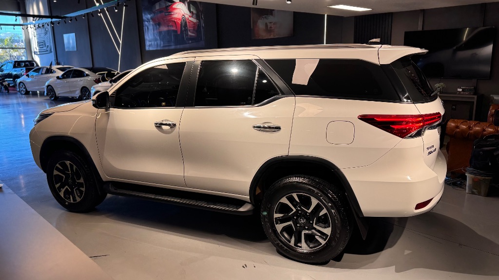 Hilux SW4 SRV 4x2 2.7 Flex 16V Aut. — foto 7
