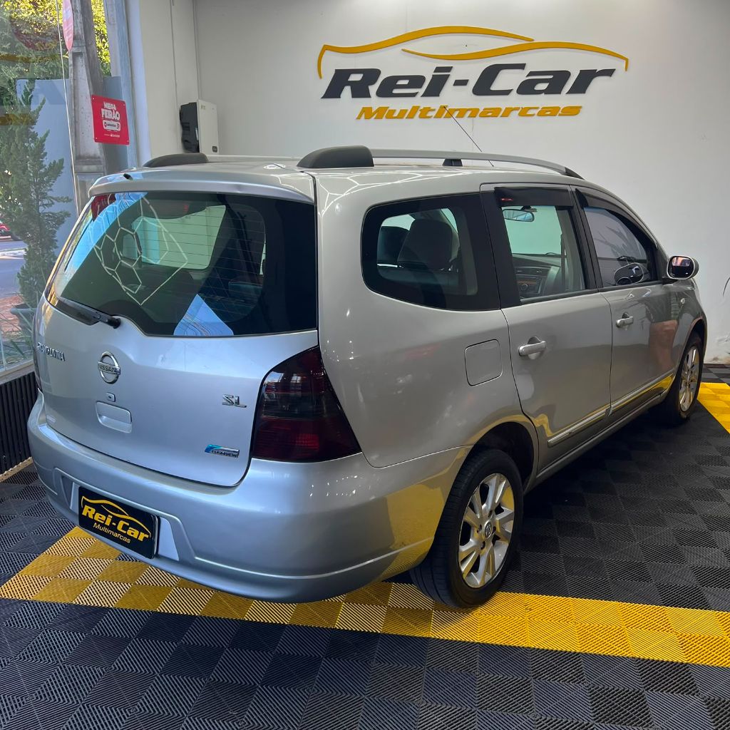 LIVINA GRAND SL 1.8 16V Flex Fuel Aut. — foto 3