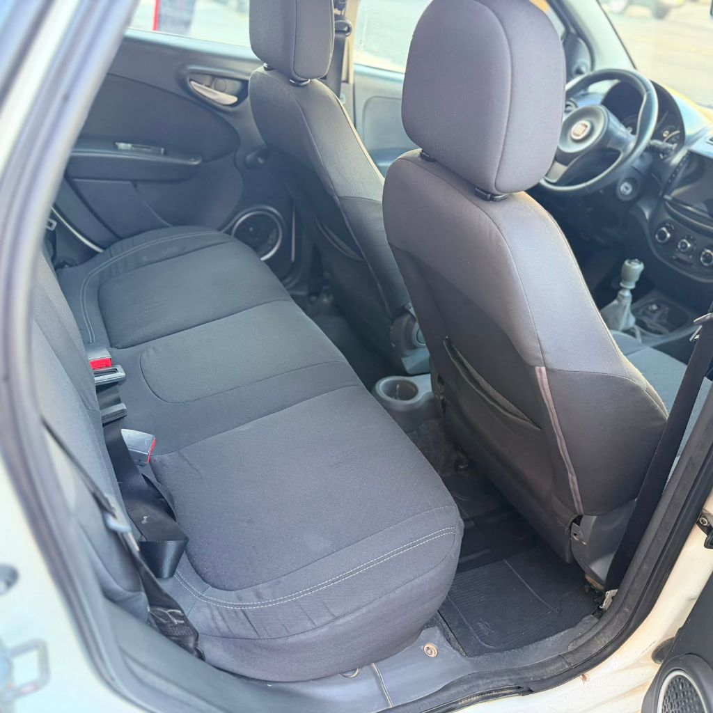 Grand Siena ATTRAC. 1.4 EVO F.Flex 8V — foto 13