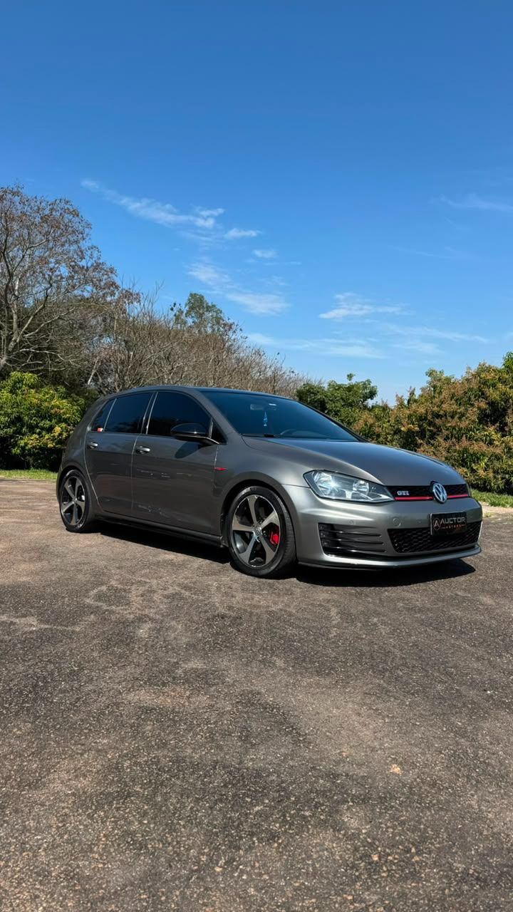 Golf GTi 2.0 TSI 220cv Aut. — foto 1