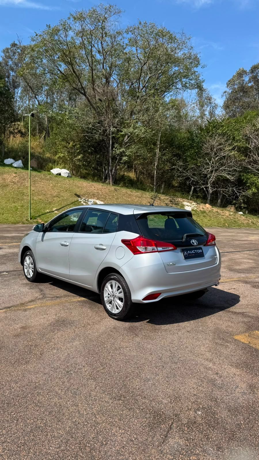 YARIS XL 1.3 Flex 16V 5p Aut. — foto 3