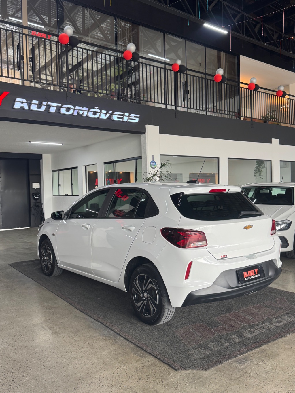 ONIX HATCH LT 1.0 12V Flex 5p Mec. — foto 8