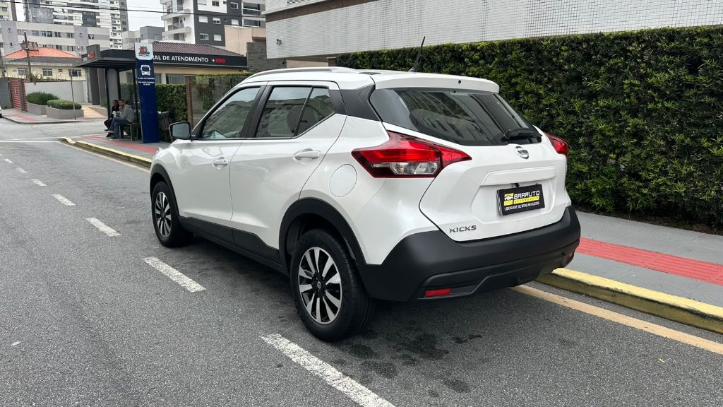 KICKS S 1.6 16V Flex 5p Aut. — foto 4