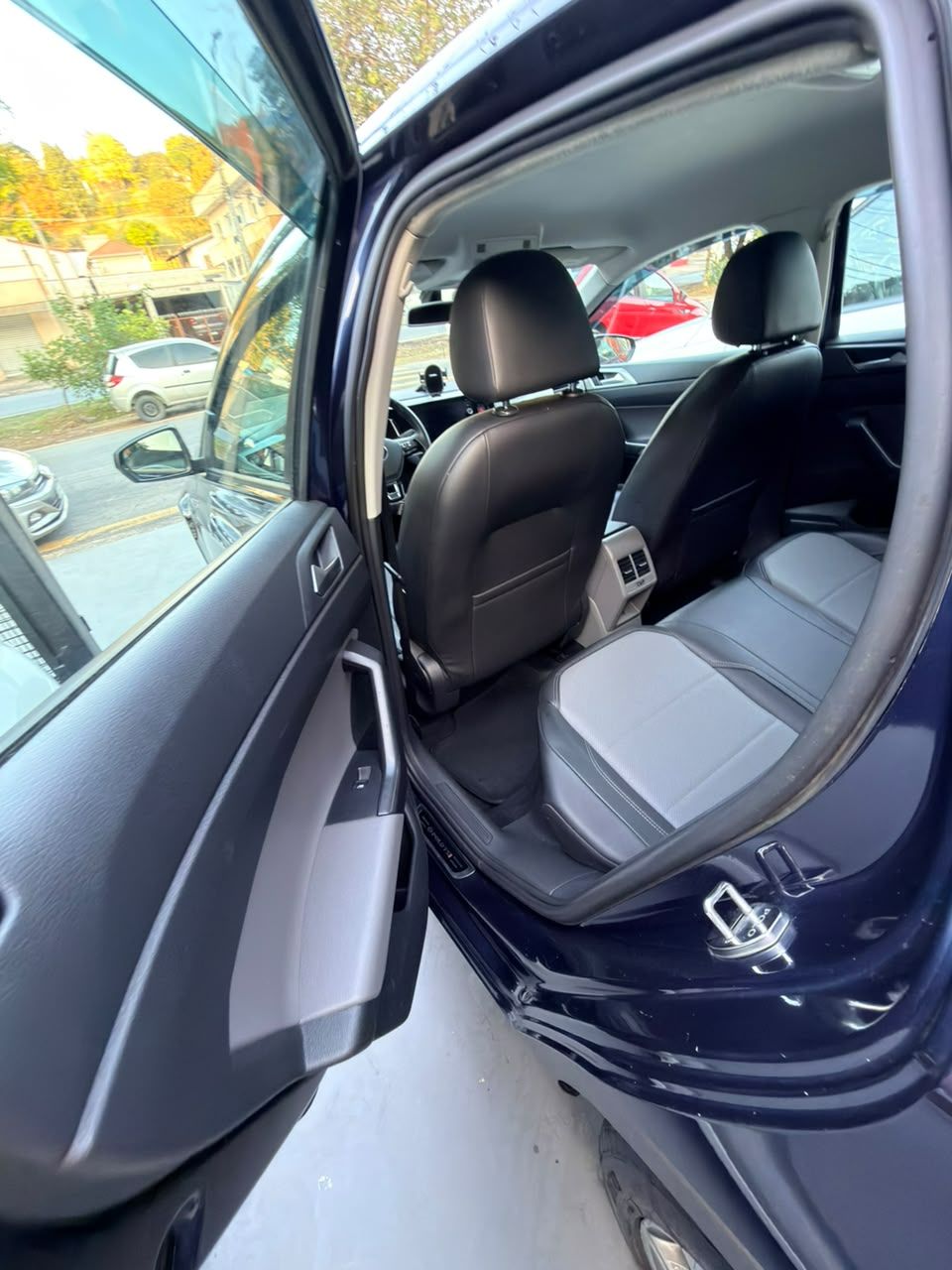 VW POLO HIGHLINE — foto 8