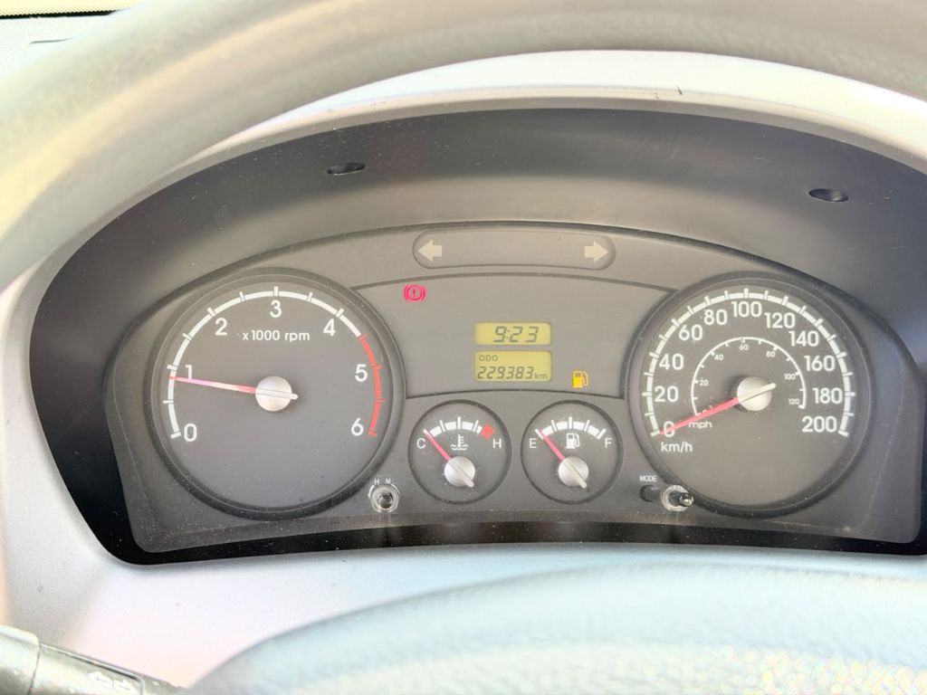 Bongo K-2500 2.5 4x2 TB Diesel — foto 11