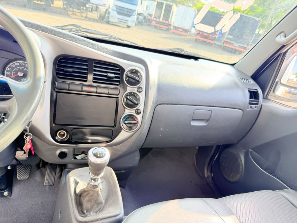 Bongo K-2500 2.5 4x2 TB Diesel — foto 7