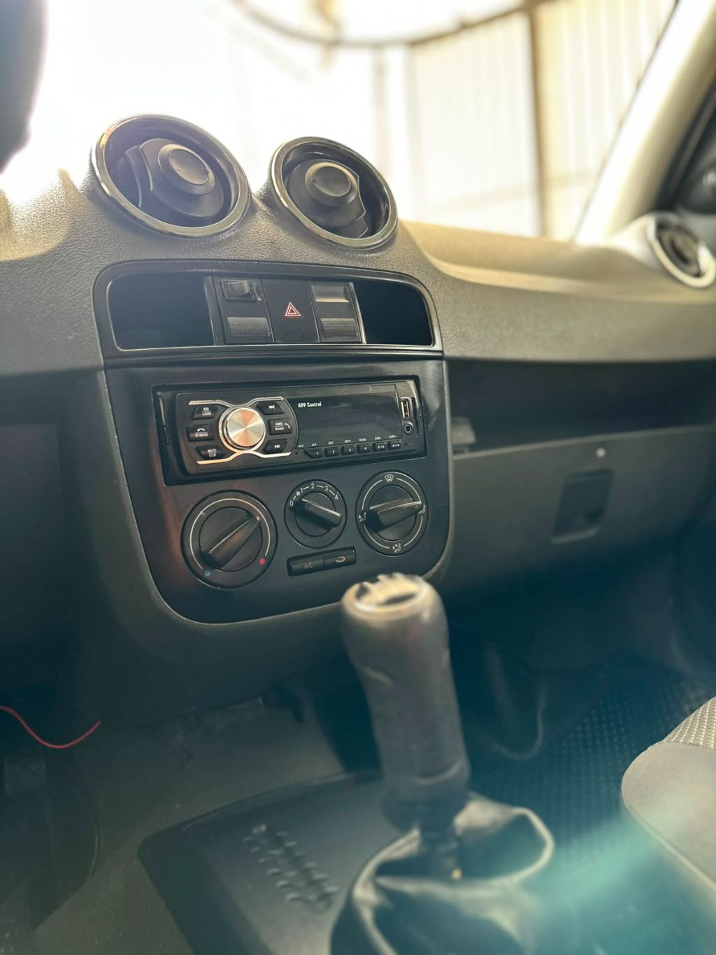 Gol (novo) 1.0 Mi Total Flex 8V 2p — foto 2