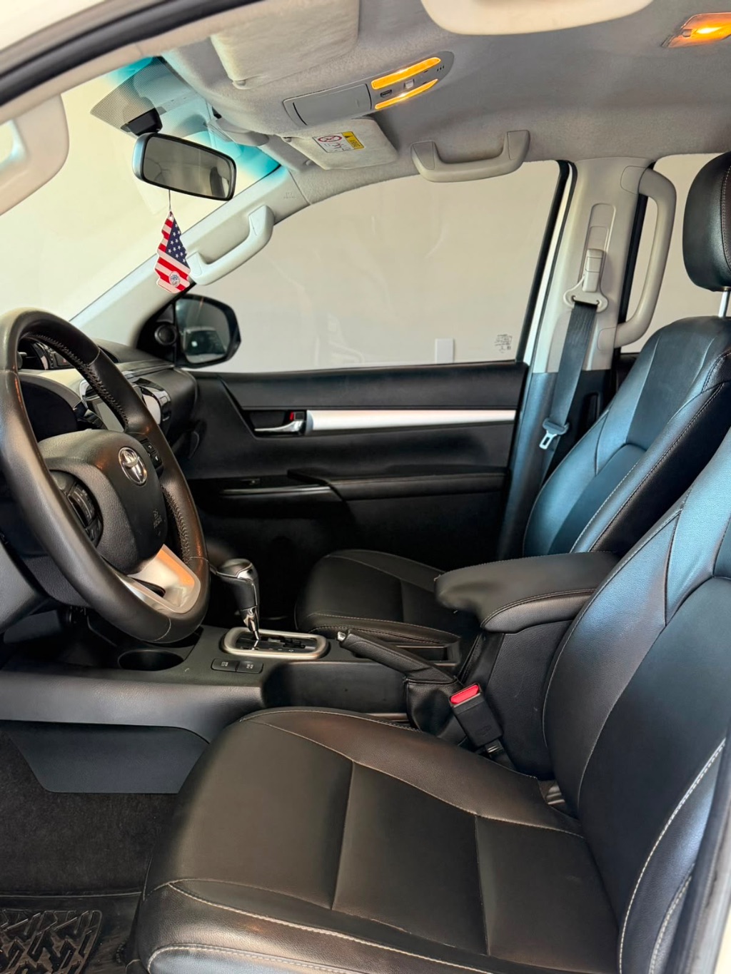 Hilux CD SRX 4x4 2.8 TDI 16V Diesel Aut. — foto 3