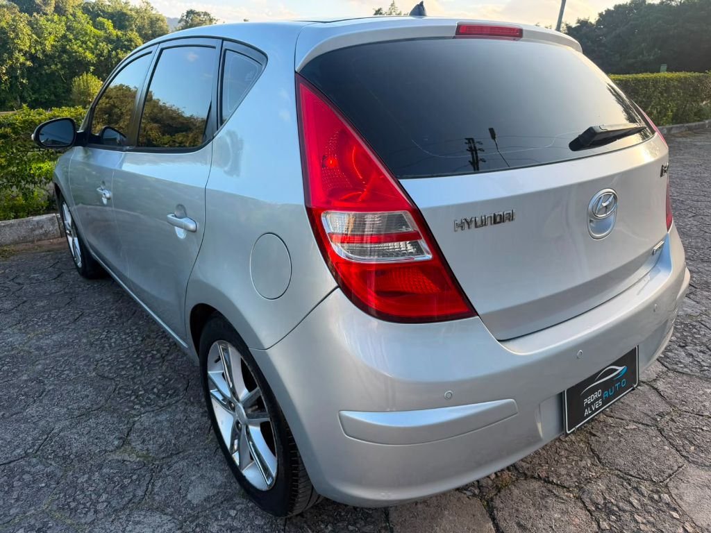 i30 2.0 16V 145cv 5p Aut. — foto 5